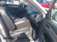 ✅ 2018 Volkswagen Atlas SE • VIN: 1V2KR2CA9JC554327 • Lot: 42766225. Wystawiony na IAAI z przebiegiem 157 749 mil. Bezpłatny archiwum sprzedaży aukcyjnych z USA i szczegółowy raport historii pojazdu na DreamBid. Zdjęcie 5.