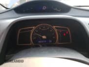 ✅ 2010 Honda Civic DX-G • VIN: 2HGFA1F4XAH026949 • Лот: 68794625. Опубликован ранее на Copart с пробегом 166 437 миль. Бесплатный доступ к архиву аукционных продаж из США и подробный отчёт об истории автомобиля на DreamBid. Изображение 9.