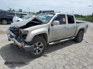 ✅ 2009 Chevrolet Colorado 1LT • VIN: 1GCDT13EX98112728 • Лот: 57416875. Опубликован ранее на Copart с пробегом Не указан. Бесплатный доступ к архиву аукционных продаж из США и подробный отчёт об истории автомобиля на DreamBid. Изображение 1.