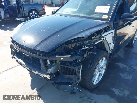 ✅ 2020 Porsche Cayenne • VIN: WP1AA2AY3LDA07215 • Lot: 43631176. Wystawiony na IAAI z przebiegiem 57 294 mil. Bezpłatny archiwum sprzedaży aukcyjnych z USA i szczegółowy raport historii pojazdu na DreamBid. Zdjęcie 6.