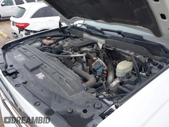 ✅ 2016 Chevrolet Silverado 2500HD LT • VIN: 1GC1KVE8XGF210140 • Лот: 41427651. Опубликован ранее на IAAI с пробегом 137 565 миль. Бесплатный доступ к архиву аукционных продаж из США и подробный отчёт об истории автомобиля на DreamBid. Изображение 18.