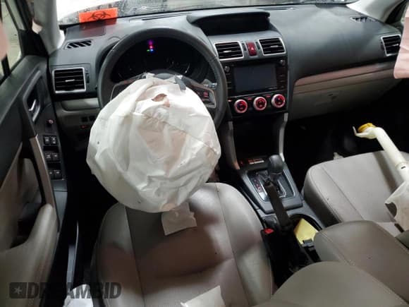 ✅ 2016 Subaru Forester Touring • VIN: JF2SJAVC5GH441179 • Lot: 53189875. Listed on Copart with 61,695 mi. Free auction sales archive from the USA and detailed vehicle history report at DreamBid. Image 8.