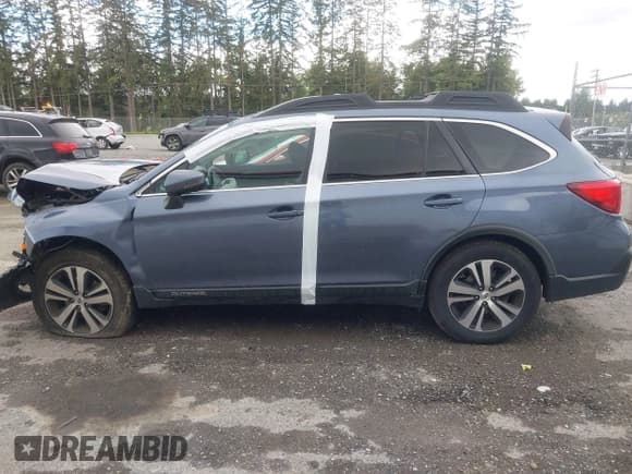 ✅ 2018 Subaru Outback Limited • VIN: 4S4BSANC2J3238312 • Lot: 42185268. Listed on IAAI with 73,191 mi. Free auction sales archive from the USA and detailed vehicle history report at DreamBid. Image 14.