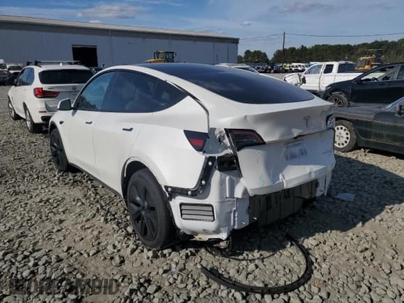 ✅ 2024 Tesla Model Y Long Range • VIN: 7SAYGDEEXRF159605 • Лот: 82142985. Опубликован ранее на Copart с пробегом Не указан. Бесплатный доступ к архиву аукционных продаж из США и подробный отчёт об истории автомобиля на DreamBid. Изображение 2.