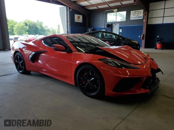 ✅ 2020 Chevrolet Corvette 3LT • VIN: 1G1Y82D40L5111569 • Лот: 69216285. Опубликован ранее на Copart с пробегом 21 502 миль. Бесплатный доступ к архиву аукционных продаж из США и подробный отчёт об истории автомобиля на DreamBid. Изображение 4.