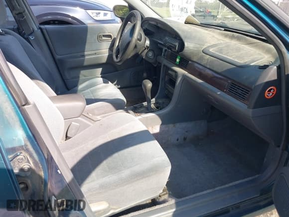 ✅ 1997 Nissan Altima XE • VIN: 1N4BU31D1VC199720 • Lot: 42061192. Listed on IAAI with 312,370 mi. Free auction sales archive from the USA and detailed vehicle history report at DreamBid. Image 5.