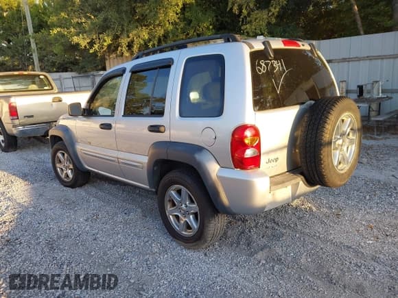 ✅ 2003 Jeep Liberty Limited • VIN: 1J4GL58K03W687341 • Лот: 43132990. Опубликован ранее на IAAI с пробегом 203 700 миль. Бесплатный доступ к архиву аукционных продаж из США и подробный отчёт об истории автомобиля на DreamBid. Изображение 3.