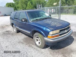 ✅ 2000 Chevrolet Blazer LS • VIN: 1GNCS13W3YK144615 • Lot: 42549560. Wystawiony na IAAI z przebiegiem 203 875 mil. Bezpłatny archiwum sprzedaży aukcyjnych z USA i szczegółowy raport historii pojazdu na DreamBid. Zdjęcie 1.