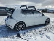 ✅ 2018 Volkswagen Golf R • VIN: WVWWF7AU6JW065565 • Lot: 51116415. Wystawiony na Copart z przebiegiem 62 424 mil. Bezpłatny archiwum sprzedaży aukcyjnych z USA i szczegółowy raport historii pojazdu na DreamBid. Zdjęcie 3.