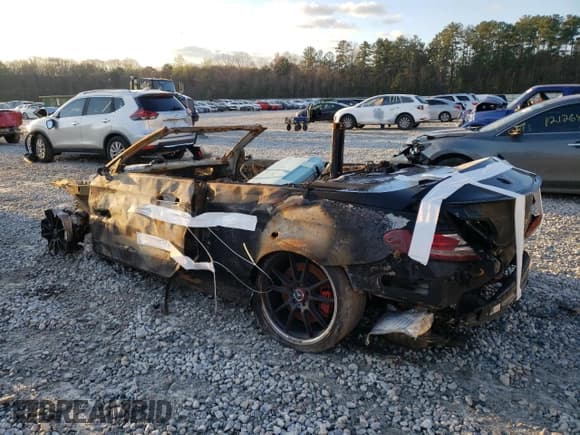 ✅ 2019 Mercedes-Benz C 63 S AMG • VIN: WDDWK8HB8KF846584 • Lot: 49140175. Listed on Copart with Not provided. Free auction sales archive from the USA and detailed vehicle history report at DreamBid. Image 2.