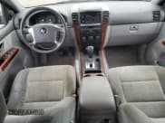 ✅ 2004 Kia Sorento LX • VIN: KNDJC733345233583 • Лот: 69924005. Опубликован ранее на Copart с пробегом 86 324 миль. Бесплатный доступ к архиву аукционных продаж из США и подробный отчёт об истории автомобиля на DreamBid. Изображение 8.