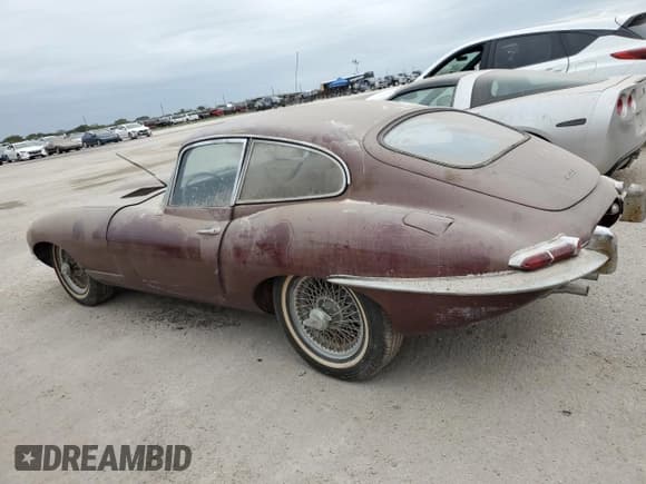 ✅ 1964 Jaguar XK • VIN: 890497 • Lot: 75335024. Wystawiony na Copart z przebiegiem 40 172 mil. Bezpłatny archiwum sprzedaży aukcyjnych z USA i szczegółowy raport historii pojazdu na DreamBid. Zdjęcie 2.