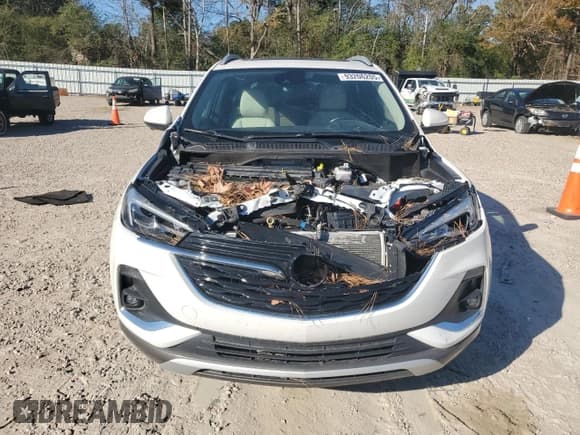 ✅ 2020 Buick Encore GX Essence • VIN: KL4MMGSL9LB112059 • Lot: 93206205. Listed on Copart with 43,221 mi. Free auction sales archive from the USA and detailed vehicle history report at DreamBid. Image 5.