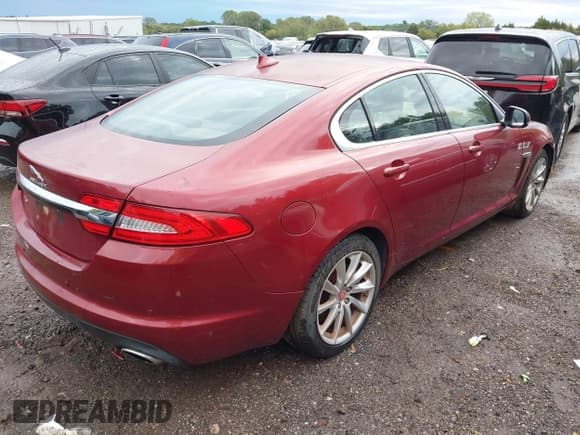 ✅ 2014 Jaguar XF T • VIN: SAJWA0ES0EPU10623 • Лот: 43535000. Опубликован ранее на IAAI с пробегом 121 182 миль. Бесплатный доступ к архиву аукционных продаж из США и подробный отчёт об истории автомобиля на DreamBid. Изображение 4.