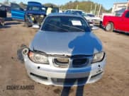 ✅ 2009 BMW 1 Series 135i • VIN: WBAUC73589VK95077 • Lot: 43390617. Wystawiony na IAAI z przebiegiem 96 689 mil. Bezpłatny archiwum sprzedaży aukcyjnych z USA i szczegółowy raport historii pojazdu na DreamBid. Zdjęcie 12.