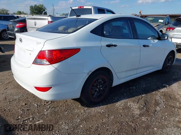 ✅ 2012 Hyundai Accent GLS • VIN: KMHCT4AE3CU092283 • Lot: 43301496. Wystawiony na IAAI z przebiegiem 187 811 mil. Bezpłatny archiwum sprzedaży aukcyjnych z USA i szczegółowy raport historii pojazdu na DreamBid. Zdjęcie 4.