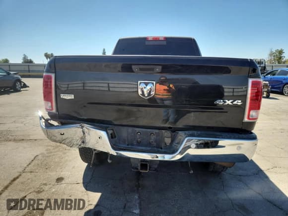 ✅ 2016 Ram 2500 Laramie • VIN: 3C6UR5NL0GG247717 • Лот: 68479255. Опубликован ранее на Copart с пробегом 221 917 миль. Бесплатный доступ к архиву аукционных продаж из США и подробный отчёт об истории автомобиля на DreamBid. Изображение 6.