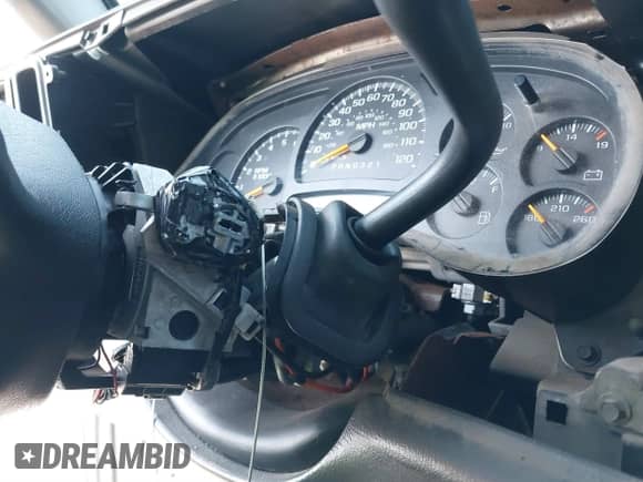 ✅ 2006 GMC Sierra 1500 SLE1 • VIN: 2GTEC13Z961319777 • Lot: 39659138. Listed on IAAI with 119,911 mi. Free auction sales archive from the USA and detailed vehicle history report at DreamBid. Image 6.