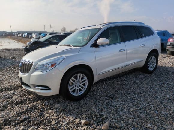 ✅ 2013 Buick Enclave Convenience • VIN: 5GAKVBKD1DJ129386 • Lot: 82415844. Wystawiony na Copart z przebiegiem 33 538 mil. Bezpłatny archiwum sprzedaży aukcyjnych z USA i szczegółowy raport historii pojazdu na DreamBid. Zdjęcie 1.