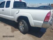 ✅ 2005 Toyota Tacoma • VIN: 5TEUU42N55Z035078 • Lot: 42428869. Listed on IAAI with 304,345 mi. Free auction sales archive from the USA and detailed vehicle history report at DreamBid. Image 18.