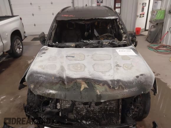 ✅ 2024 Kia Telluride S • VIN: 5XYP6DGC0RG520064 • Lot: 43647160. Listed on IAAI with 37,801 mi. Free auction sales archive from the USA and detailed vehicle history report at DreamBid. Image 6.