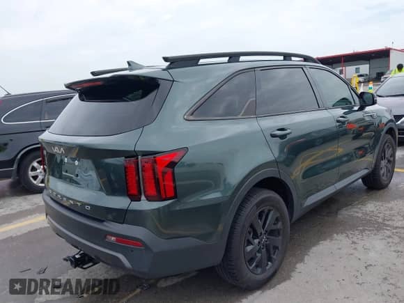 2022 Kia Sorento X-Line S z VIN 5XYRLDLC9NG129612, wystawiony jako IAAI lot #42669526 z przebiegiem 51 432 mil mil oraz . Historia ofert i sprzedaży dostępna na DreamBid. Obrazek 4.