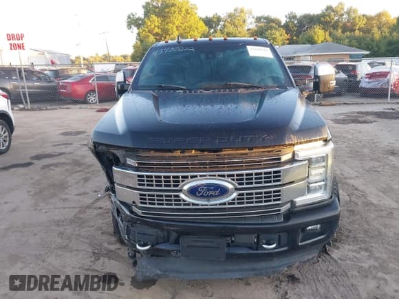 ✅ 2019 Ford F-250 XL • VIN: 1FT7W2BTXKEF26965 • Лот: 43420222. Опубликован ранее на IAAI с пробегом 211 320 миль. Бесплатный доступ к архиву аукционных продаж из США и подробный отчёт об истории автомобиля на DreamBid. Изображение 12.
