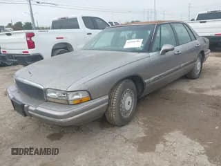 ✅ 1995 Buick Park Avenue • VIN: 1G4CW52K8SH611336 • Lot: 42494784. Listed on IAAI with 92,425 mi. Free auction sales archive from the USA and detailed vehicle history report at DreamBid. Image 2.