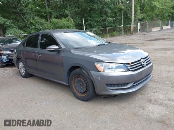 ✅ 2012 Volkswagen Passat S • VIN: 1VWAP7A30CC059695 • Lot: 42531661. Listed on IAAI with 136,000 mi. Free auction sales archive from the USA and detailed vehicle history report at DreamBid. Image 1.