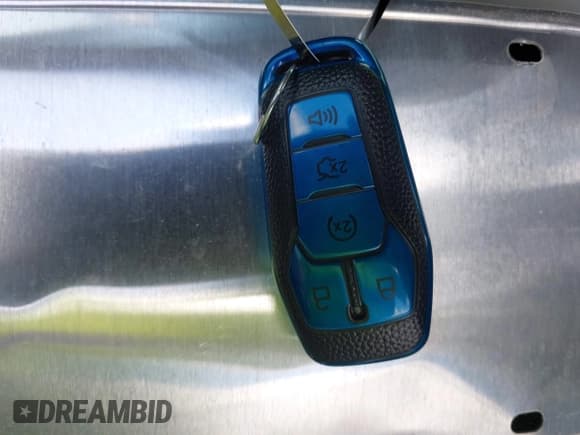 ✅ 2016 Ford F-150 XLT • VIN: 1FTEW1EG8GKF54711 • Лот: 43142931. Опубликован ранее на IAAI с пробегом 101 593 миль. Бесплатный доступ к архиву аукционных продаж из США и подробный отчёт об истории автомобиля на DreamBid. Изображение 11.