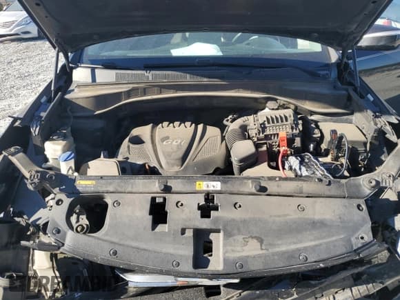 ✅ 2016 Hyundai Santa Fe • VIN: 5XYZU3LB3GG316622 • Лот: 82514195. Опубликован ранее на Copart с пробегом 186 299 миль. Бесплатный доступ к архиву аукционных продаж из США и подробный отчёт об истории автомобиля на DreamBid. Изображение 12.