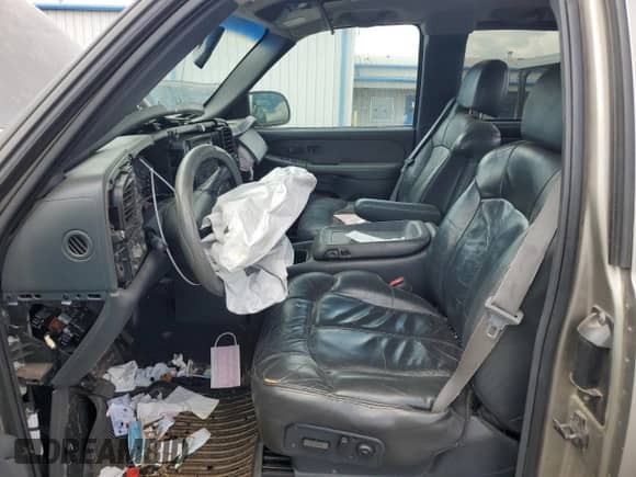 2001 Chevrolet Silverado 1500 LS с VIN 1GCEK19T41Z189543, выставлен на аукционе Copart как лот 62922784 с пробегом 157 821 миль миль и Списание • Salvage title. История ставок и продаж доступна на DreamBid. Изображение 7.