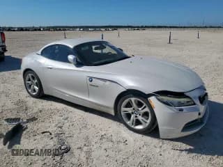 ✅ 2012 BMW Z4 sDrive35i • VIN: WBALM7C56CE385084 • Lot: 91785055. Wystawiony na Copart z przebiegiem 97 246 mil. Bezpłatny archiwum sprzedaży aukcyjnych z USA i szczegółowy raport historii pojazdu na DreamBid. Zdjęcie 4.