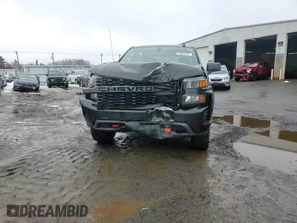 ✅ 2022 Chevrolet Silverado 1500 Custom Trail Boss • VIN: 3GCPYCEL2NG110871 • Lot: 44859705. Wystawiony na Copart z przebiegiem 82 790 mil. Bezpłatny archiwum sprzedaży aukcyjnych z USA i szczegółowy raport historii pojazdu na DreamBid. Zdjęcie 13.