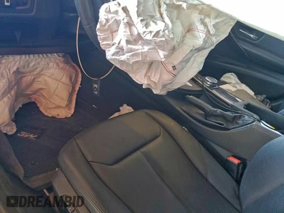 ✅ 2015 BMW 3 Series 328i • VIN: WBA3C1C50FP851844 • Lot: 96192845. Listed on Copart with Not provided. Free auction sales archive from the USA and detailed vehicle history report at DreamBid. Image 8.