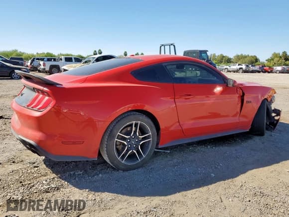 ✅ 2020 Ford Mustang GT • VIN: 1FA6P8CF0L5133617 • Lot: 90673305. Wystawiony na Copart z przebiegiem 95 649 mil. Bezpłatny archiwum sprzedaży aukcyjnych z USA i szczegółowy raport historii pojazdu na DreamBid. Zdjęcie 3.