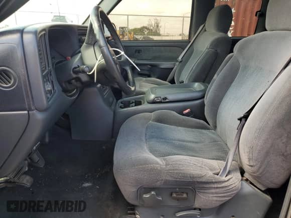 2002 Chevrolet Silverado 1500 LS z VIN 2GCEC19T821231462, wystawiony jako Copart lot #52182214 z przebiegiem Nie podano mil oraz Szkoda całkowita • Salvage title. Historia ofert i sprzedaży dostępna na DreamBid. Obrazek 7.