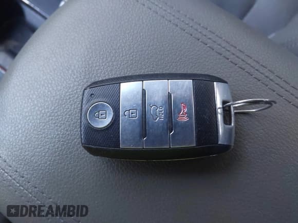 ✅ 2014 Kia Sportage EX • VIN: KNDPC3AC2E7629368 • Lot: 43425507. Listed on IAAI with 216,614 mi. Free auction sales archive from the USA and detailed vehicle history report at DreamBid. Image 11.