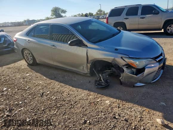 2015 Toyota Camry LE with VIN 4T4BF1FK4FR467561, listed as a Copart auction lot 90633485 with 183,799 mi miles and Clean title. Bid and sale history available at DreamBid. Image 4.