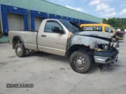 ✅ 2005 Dodge 2500 ST • VIN: 3D7KS26D55G817868 • Lot: 63624165. Wystawiony na Copart z przebiegiem Nie podano. Bezpłatny archiwum sprzedaży aukcyjnych z USA i szczegółowy raport historii pojazdu na DreamBid. Zdjęcie 4.