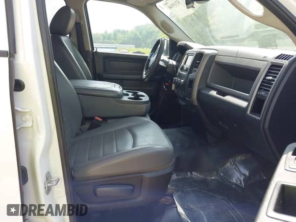 2016 Ram 1500 Express with VIN 1C6RR7FG3GS352277, listed as a IAAI auction lot 42119168 with 140,449 mi miles and . Bid and sale history available at DreamBid. Image 5.