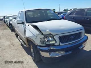 ✅ 1997 Ford F-150 XL • VIN: 1FTEX17L6VKC44951 • Lot: 43657177. Wystawiony na IAAI z przebiegiem 266 295 mil. Bezpłatny archiwum sprzedaży aukcyjnych z USA i szczegółowy raport historii pojazdu na DreamBid. Zdjęcie 1.