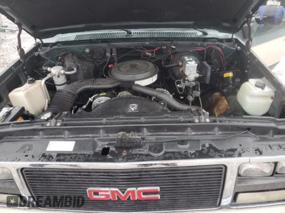 ✅ 1990 GMC Suburban • VIN: 1GKGR26K8LF528125 • Lot: 84931724. Wystawiony na Copart z przebiegiem Nie podano. Bezpłatny archiwum sprzedaży aukcyjnych z USA i szczegółowy raport historii pojazdu na DreamBid. Zdjęcie 13.