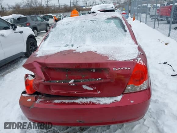 ✅ 2005 Hyundai Elantra GLS • VIN: KMHDN46D85U144847 • Lot: 41247914. Wystawiony na IAAI z przebiegiem 114 362 mil. Bezpłatny archiwum sprzedaży aukcyjnych z USA i szczegółowy raport historii pojazdu na DreamBid. Zdjęcie 16.