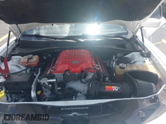 ✅ 2018 Dodge Charger SRT Hellcat • VIN: 2C3CDXL92JH220486 • Лот: 42984332. Опубликован ранее на IAAI с пробегом 59 595 миль. Бесплатный доступ к архиву аукционных продаж из США и подробный отчёт об истории автомобиля на DreamBid. Изображение 10.