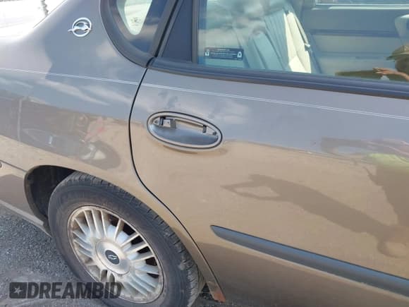 ✅ 2002 Chevrolet Impala • VIN: 2G1WF55K229386132 • Lot: 42920861. Wystawiony na IAAI z przebiegiem 207 355 mil. Bezpłatny archiwum sprzedaży aukcyjnych z USA i szczegółowy raport historii pojazdu na DreamBid. Zdjęcie 16.