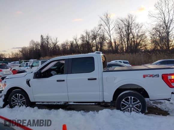 ✅ 2022 Ford F-150 XL • VIN: 1FTEW1EP1NFA62317 • Лот: 41249703. Опубликован ранее на IAAI с пробегом 57 990 миль. Бесплатный доступ к архиву аукционных продаж из США и подробный отчёт об истории автомобиля на DreamBid. Изображение 14.