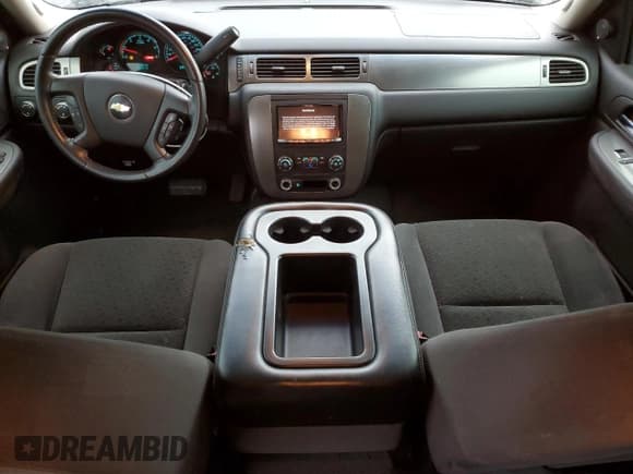 ✅ 2007 Chevrolet Suburban LT • VIN: 1GNFK16397J248688 • Lot: 81838244. Wystawiony na Copart z przebiegiem 155 939 mil. Bezpłatny archiwum sprzedaży aukcyjnych z USA i szczegółowy raport historii pojazdu na DreamBid. Zdjęcie 8.