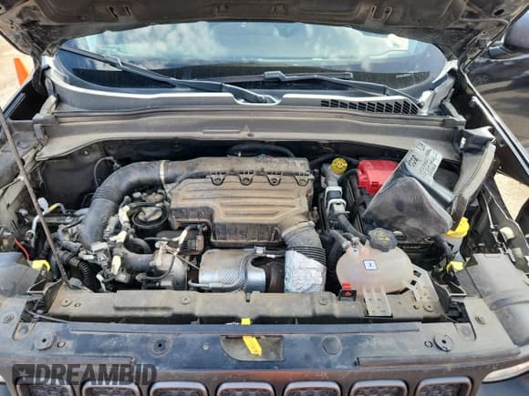 ✅ 2019 Jeep Renegade Trailhawk • VIN: ZACNJBC1XKPJ85607 • Lot: 70228915. Wystawiony na Copart z przebiegiem 66 089 mil. Bezpłatny archiwum sprzedaży aukcyjnych z USA i szczegółowy raport historii pojazdu na DreamBid. Zdjęcie 12.