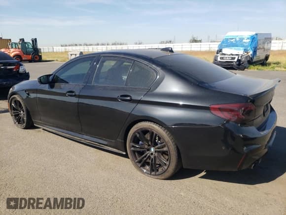 ✅ 2019 BMW M5 Competition • VIN: WBSJF0C53KB446637 • Lot: 49820283. Wystawiony na Copart z przebiegiem 16 863 mil. Bezpłatny archiwum sprzedaży aukcyjnych z USA i szczegółowy raport historii pojazdu na DreamBid. Zdjęcie 2.